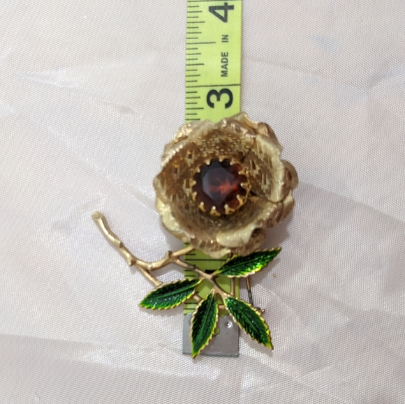 Vintage Sarah Coventry gold & green flower Brooch - Picture 3 of 4